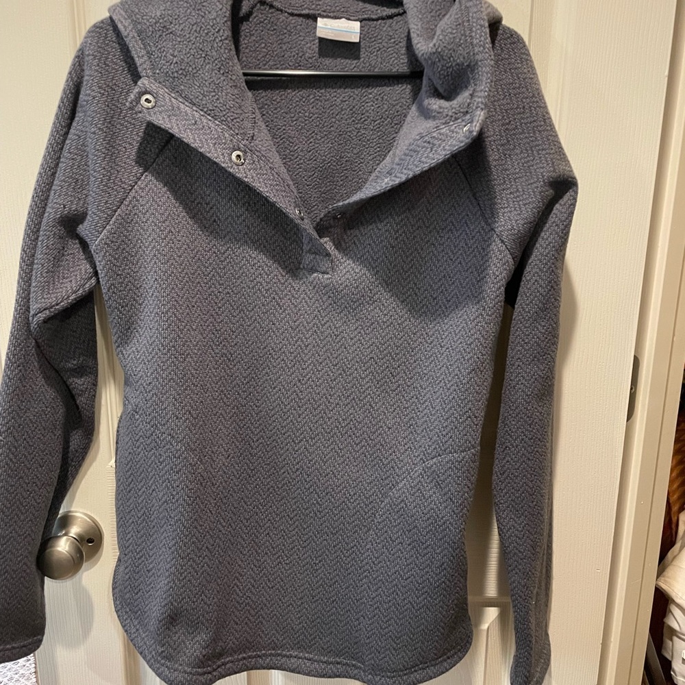 Columbia women’s hoodie pull over